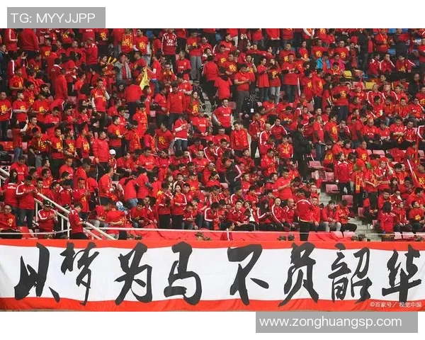 深圳足球队心理素质引发热议球迷对球队表现的看法与期待