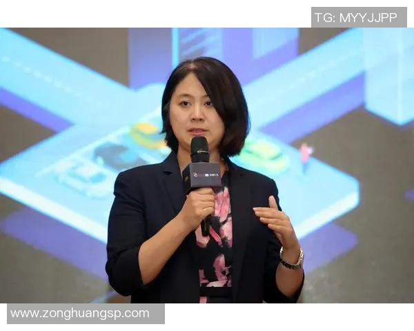 攀登梦想的巅峰：杨娜与深度对话中的人生哲学